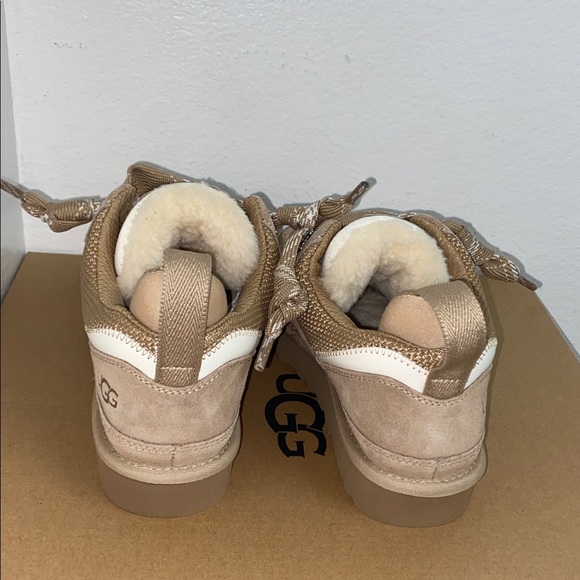 UGG LOWMEL - Picture 3 of 5